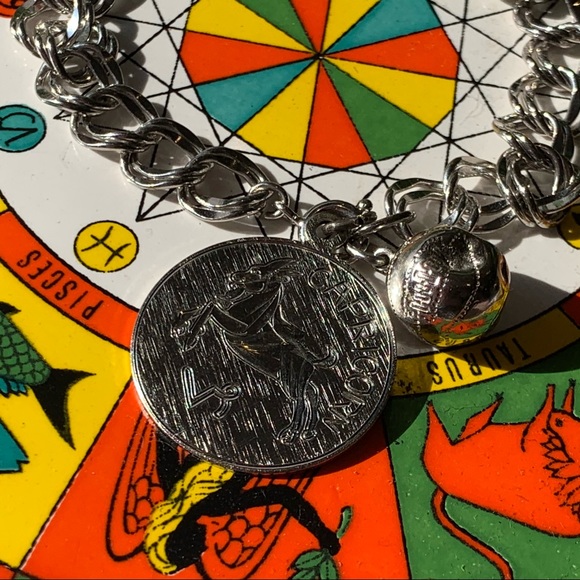 VTG WELLS .925 Signed Capricorn Charm Bracelet - Picture 2 of 5
